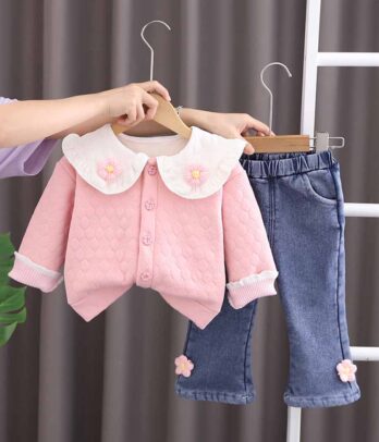 Ensemble de cardigan rose et jean pour fille 