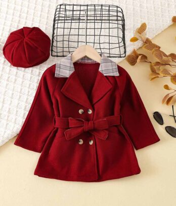 Manteau rouge avec béret pour fillettes