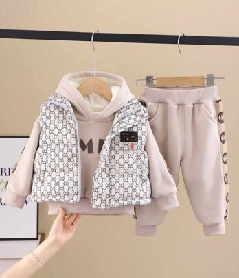 Ensemble de jogging blanc et gilet sans manches gris