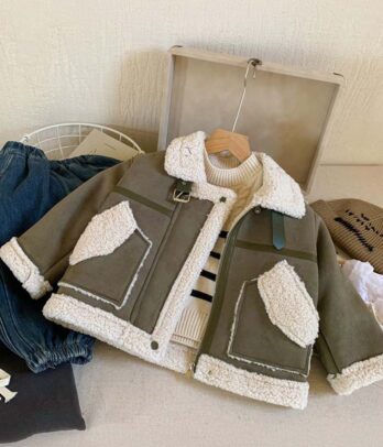 Veste hivernale chaude pour enfants de couleur verte