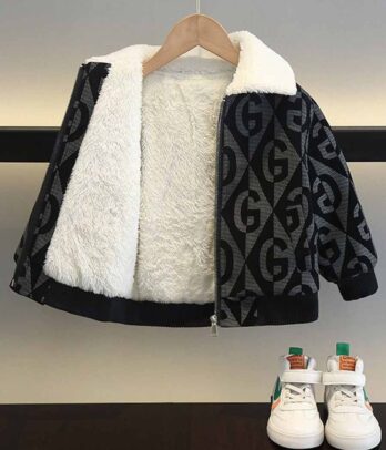 Veste hivernale noire imprimée