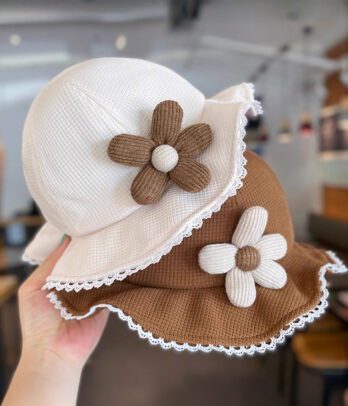 Chapeau à fleur pour fillettes