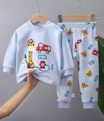 Ensemble de pyjama bleu ciel imprimé