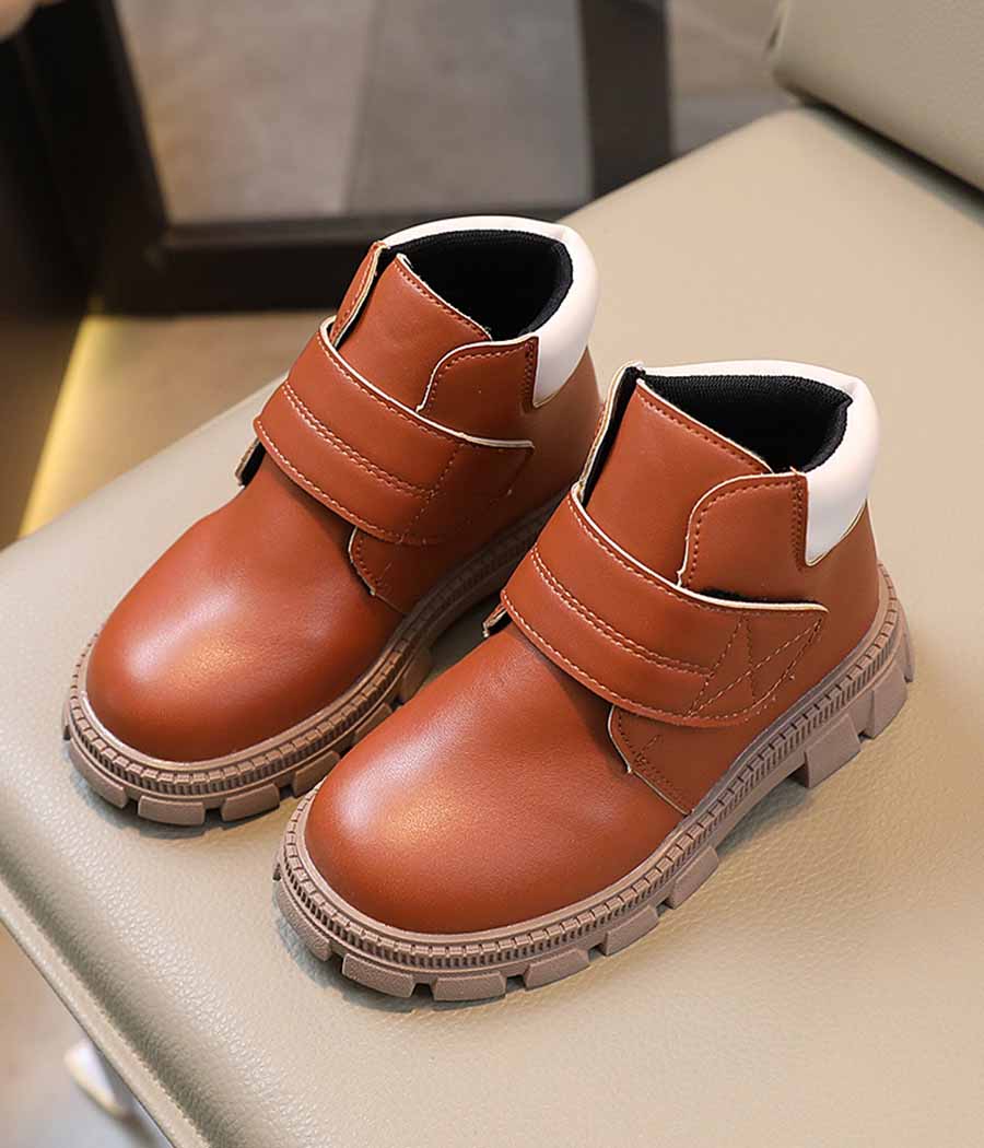 14451-016 Bottes courtes antidérapantes à scratch de couleur marron pour enfants – Image 1