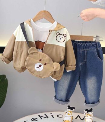 Ensemble de quatre pièces "Ourson" pour garçons