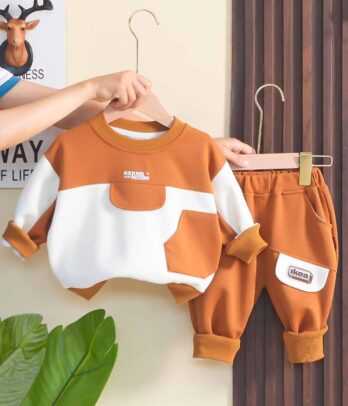 Ensemble de jogging orange et blanc pour l'automne