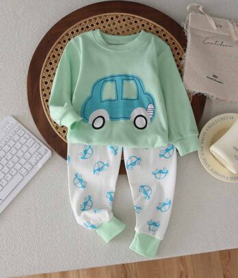 Pyjama aux couleurs douces pour enfants