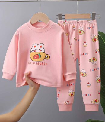 Ensemble de pyjama rose imprimé motifs avocado