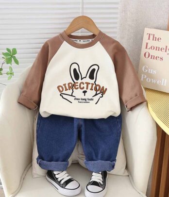 Ensemble de pantalon en jean et pull bicolore pour garçons