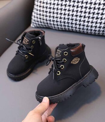 Bottes de neige chaudes et épaisses de couleur noire