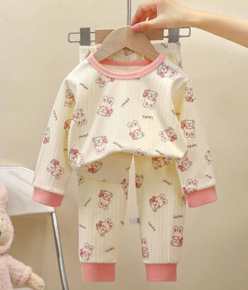 Set de pyjama doux beige et rose pour filles
