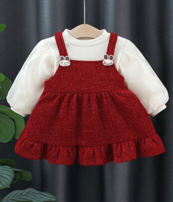 Robe rouge avec effet pull blanc pour petites 