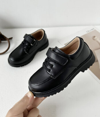 Chaussures classiques noires pour garçons