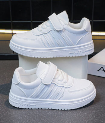 Chaussures blanches style sport à scratch