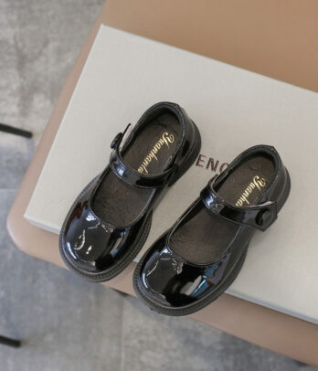 Mocassin noir vernis pour filles