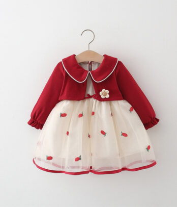 Robe rouge et blanche avec boléro à col