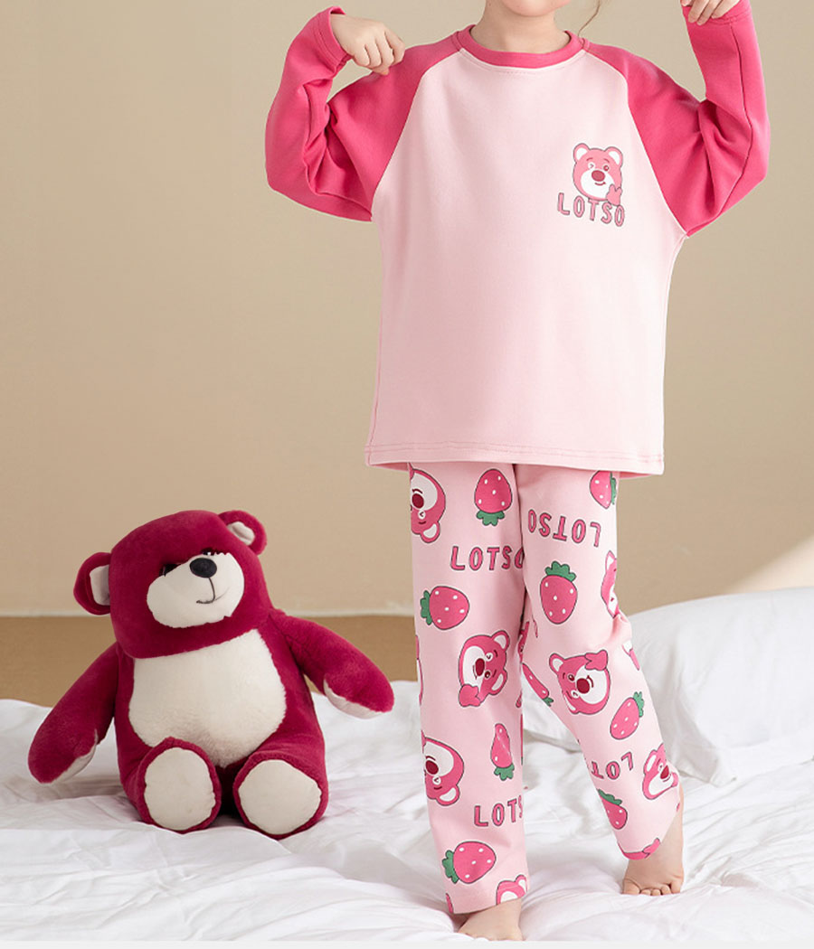 Group 5 Pyjama cutie rose pour fillettes – Image 1