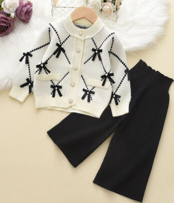 Ensemble de pantalon et cardigan à noeuds papillon
