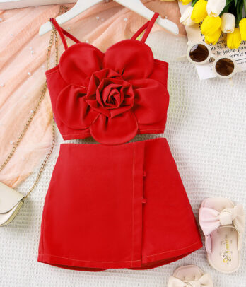 Set romantique rouge de crop à fleur et jupe portefeuille assortie