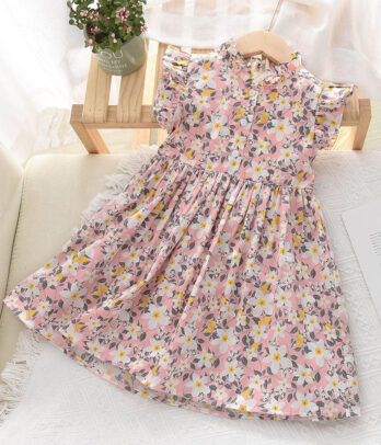 Robe florale rose légère à manches volantes