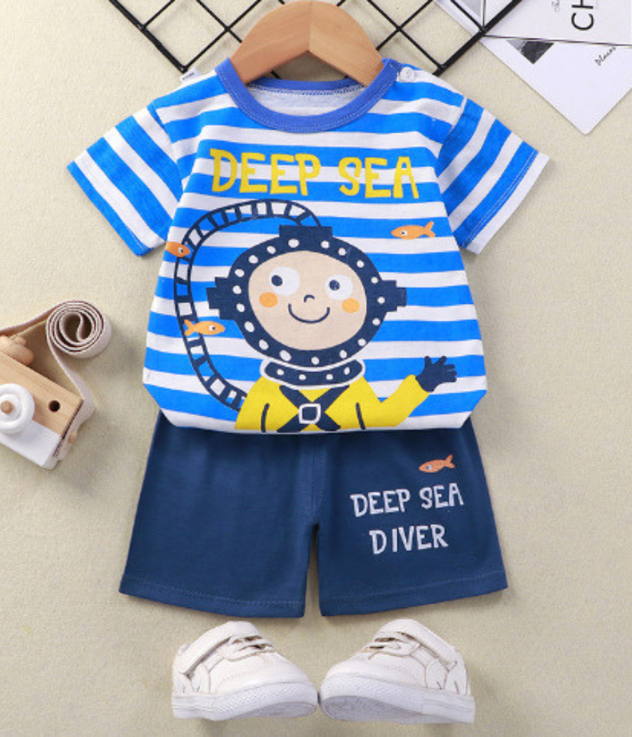 9 Pyjama "Monkey" composé de T-shirt a rayures et short bleu – Image 1