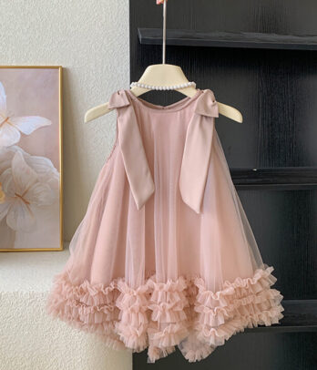Robe cloche sans manches de couleur rose poudré
