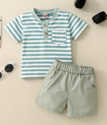 Ensemble T-shirt à rayures vert d'eau et short assorti