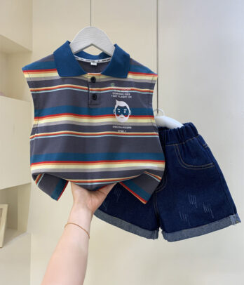 Set de haut sans manches à rayures et short en jean