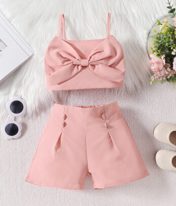 Ensemble de crop top à noeud fantaisie et short