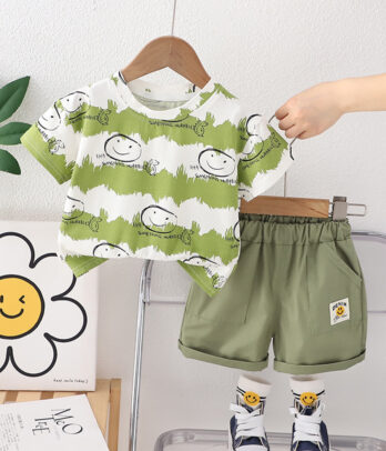 Set estivale de short en toile et T-shirt bicolore assorti