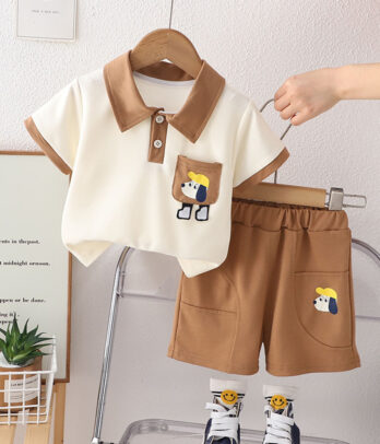 Ensemble estival bicolore composé d'un polo et short marron assorti