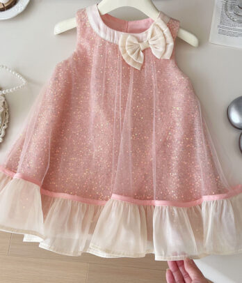 Robe rose pailletée élégante et féerique