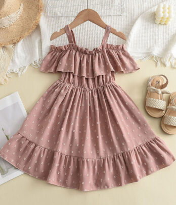 Robe en rose de bois à bretelles et manches tombantes