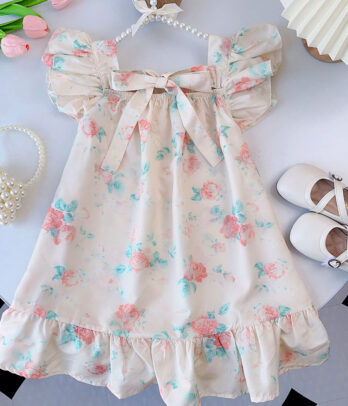 Robe blanc cassé florale à manches volantées