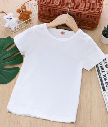 T-shirt basique blanc d'été
