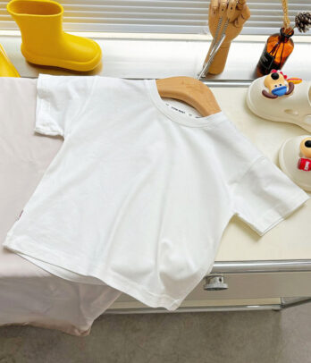 T-shirt blanc basique pour enfants