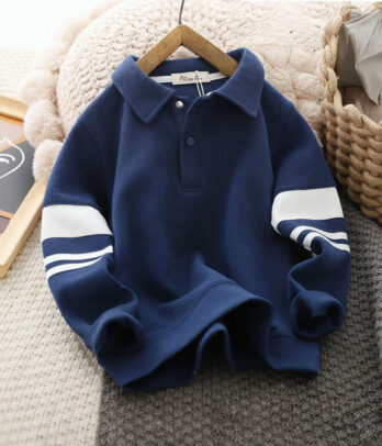 pull bleu à manches longues pour garçon