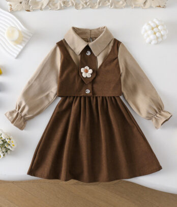 Robe fille marron avec col chemise – Charme rétro et douceur de saison
