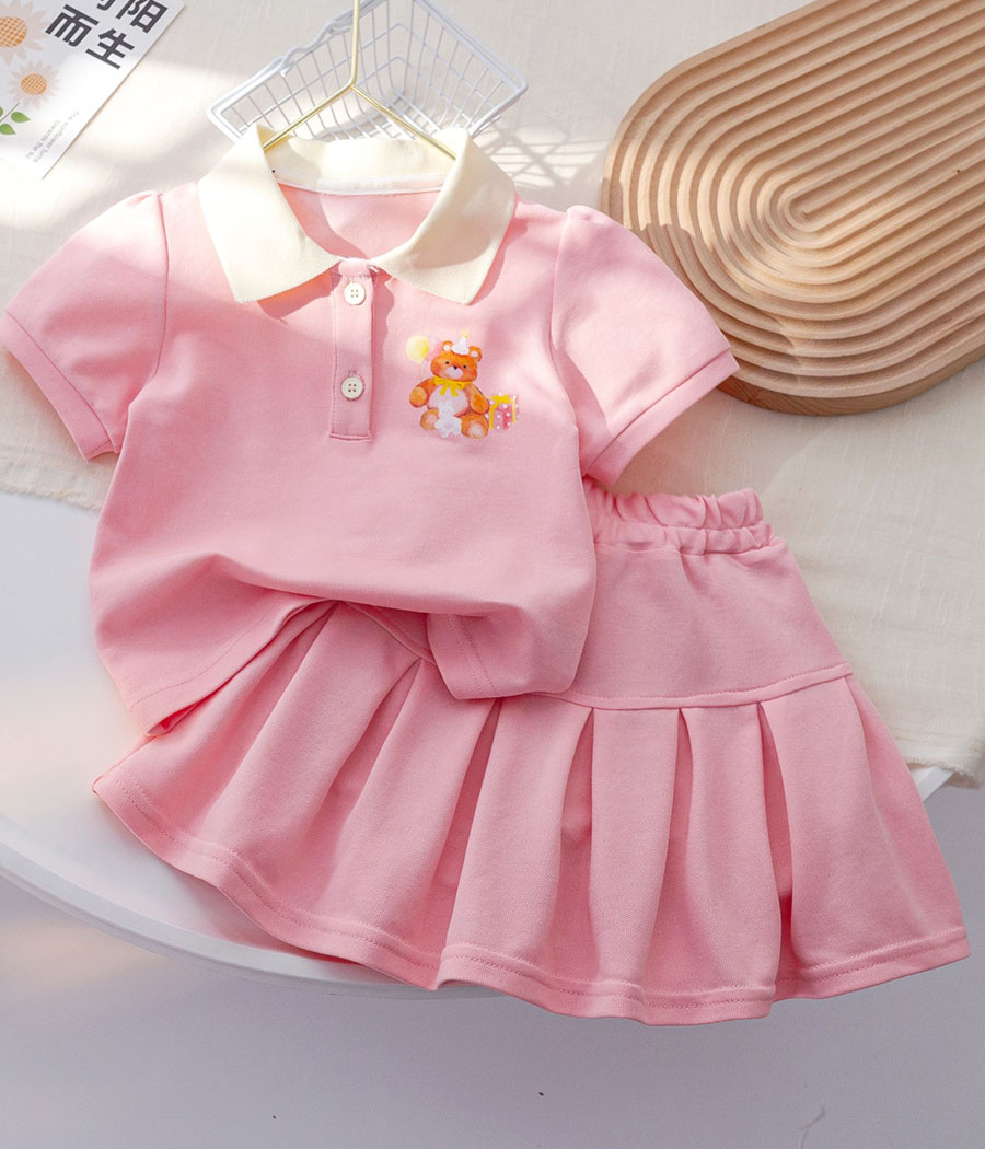 Images de description_05 Ensemble fille polo rose et jupe plissée – Tendance sporty chic et esprit mignon – Image 1