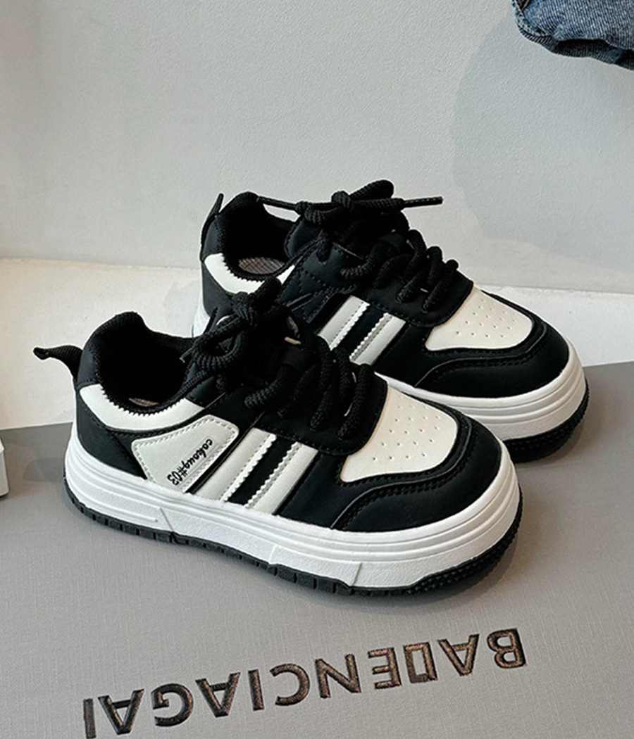 Images de variantes SKU_01 Baskets polyvalentes noir et blanc pour enfants – Image 1