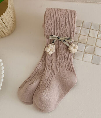 Collants tricotés taupe avec nœud et pompons