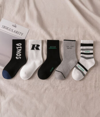 Lot de 5 paires de chaussettes garçon – Graphismes sportifs et style affirmé