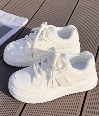 Chaussures blanches polyvalentes pour filles