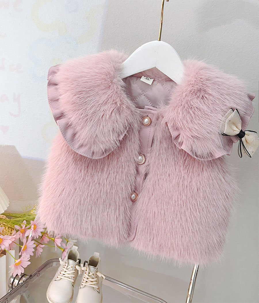 73395 (2) Gilet sans manches en fausse fourrure rose, doux et chic, idéal à superposer pour un look girly et chaleureux en automne ou en hiver.