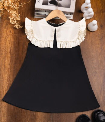 Robe classique noir à gros revers style chanel