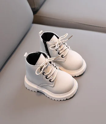 Bottines blanches pour enfants – Style moderne et confort assuré 
