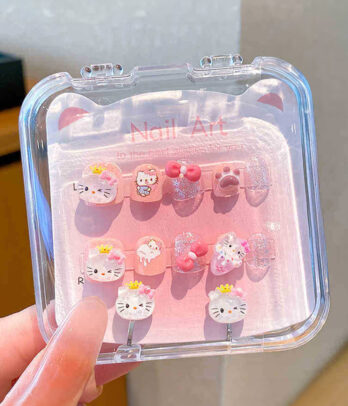 Kit nail art **Hello Melody** avec autocollants mignons et vernis doux, facile à utiliser et sans danger, pour des ongles colorés et kawaii dès le plus jeune âge.