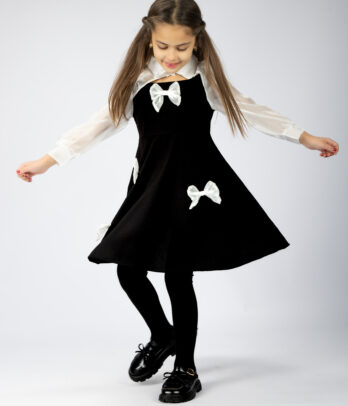 Robe Fille – Élégance Noire à Nœuds Blancs