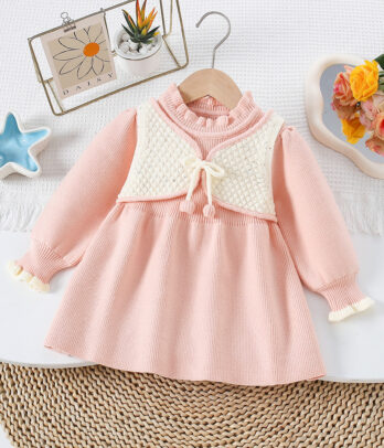 Robe pour fille rose avec gilet crème intégré en laine