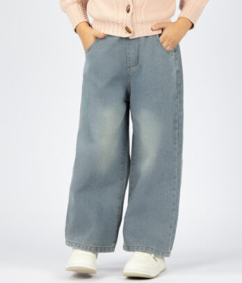 Jean ample fille – le must-have du dressing casual chic